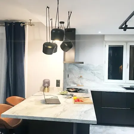 Nid Douillet - Bel Avec Garage Lejlighed
